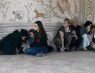 ͻ��˹��װϮ���¼�����8���ο�������