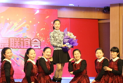 2015���Ƕ��㳡�����������ɹ��ٰ족