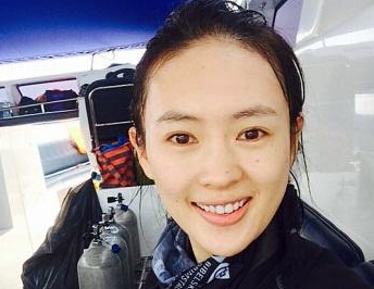 童瑶飞赴泰国练习潜水 疑似备战某卫视真人秀”
