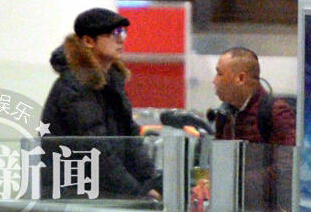 李湘扮高冷蒙面女王岳伦鞍前马后变“男佣””