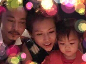 蔡少芬为小女儿庆2岁生日一家四口场面温馨”