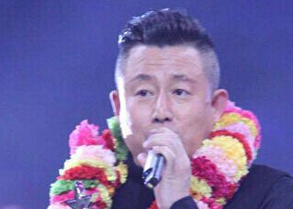 大气哥张越勇得星光大道月赛冠军 尽显王者风范”