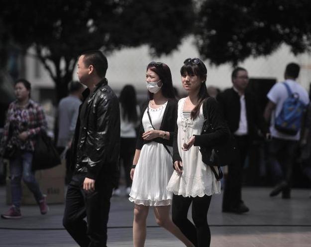 ����������ǰ���� ���񴩶̿���С�