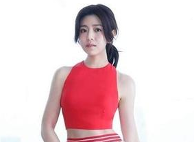 陈妍希狠甩小笼包 秀零赘肉小蛮腰回归女神”