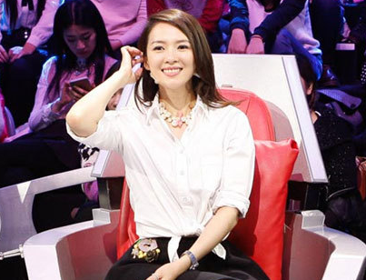 章子怡清新亮相小女人味十足被外籍选手表白”