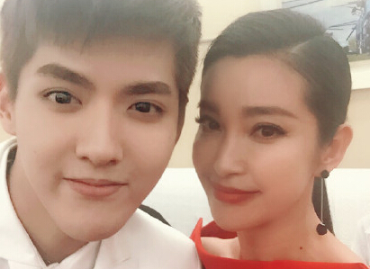 李冰冰与吴亦凡合影 被封“红玫瑰与白玫瑰””