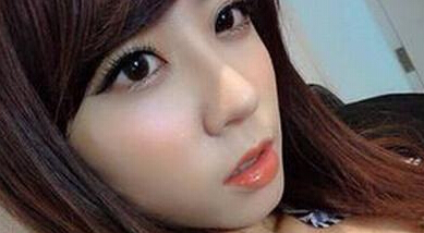 台正妹团成员曝大腿淤青照:昨夜游戏激烈”