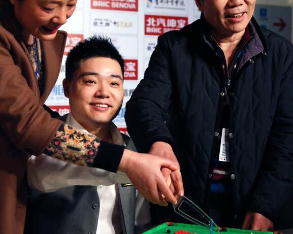 ˹ŵ���й����������� �����ʹ�ʤ�븸ĸ������