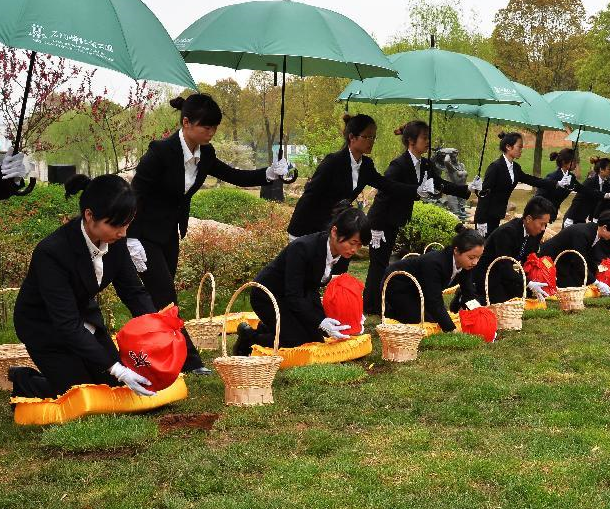 �人�����׽켯�廷���ᡱ