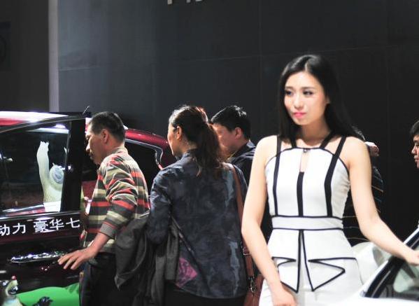 ���ϳ�չģ�ء��������ࡱ