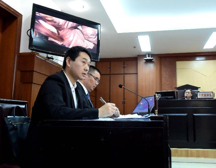 ȫ����ר����һ�����ڼ��Ͽ�ͥ��