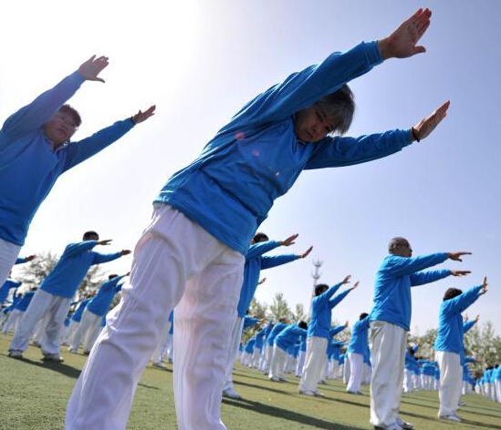 �ӱ�3500��ͬʱչʾ�й�������