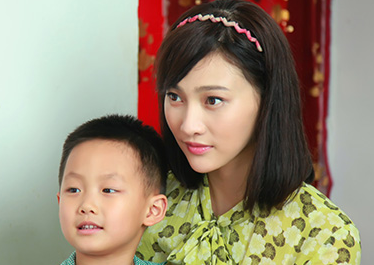 白柳汐《我有一个梦》挑战乡村角色 裸妆出镜”