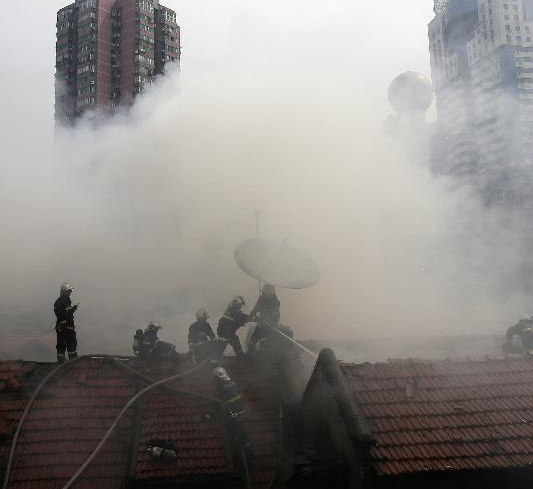 �人����һ�Ͻ����������֡�