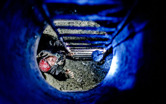 ��ͼ˵���¡�һλ�ͷ๤���黳��