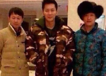 网友曝李晨范冰冰多种同款信物 泄露恋情?”