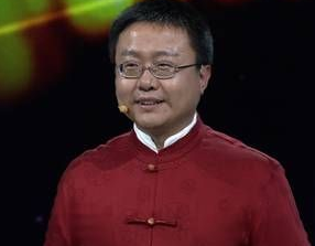 《精彩中国说》现灵魂演讲者 揭殡葬业内幕”