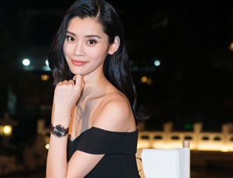 奚梦瑶亮相“电影人之夜” 处女秀致敬电影人”