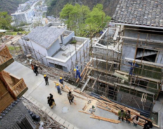 ѩɽ�´��˾���ҵ��