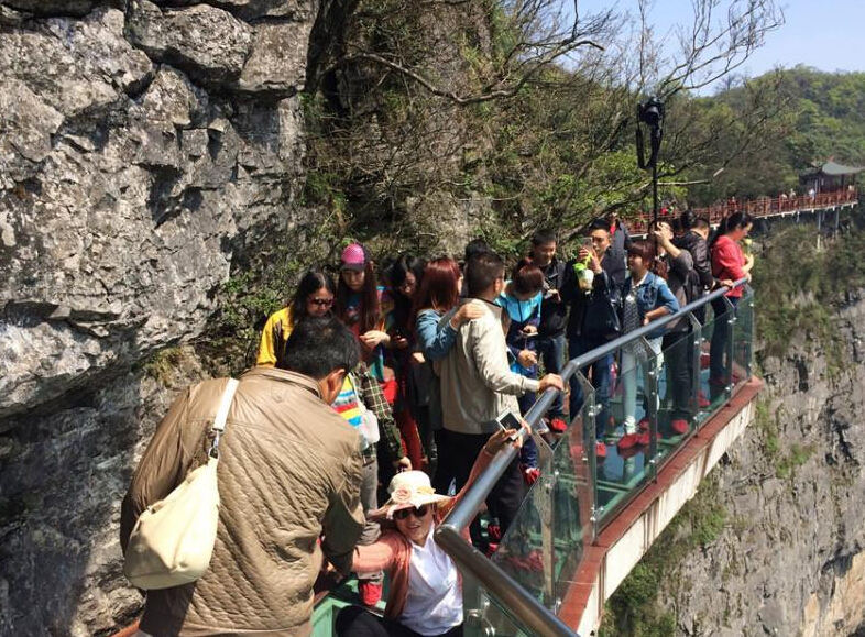 �����żҽ�����ɽ��������ջ�� �οͲ������ġ�