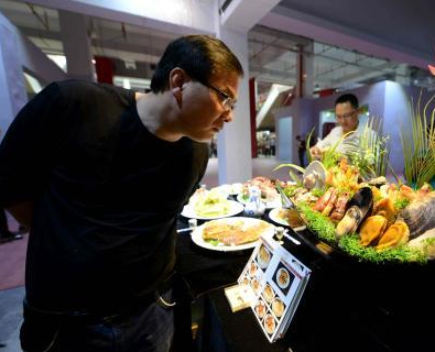 福建莆田“石头美食”吸人眼球”