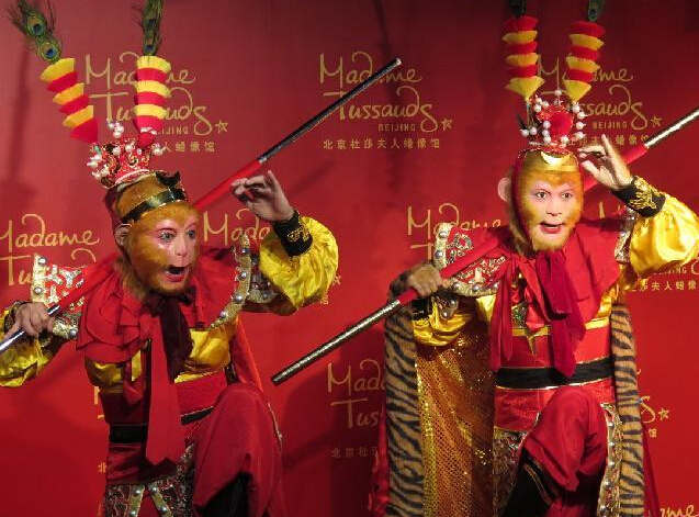 六小龄童版美猴王蜡像入驻北京杜莎夫人蜡像馆”