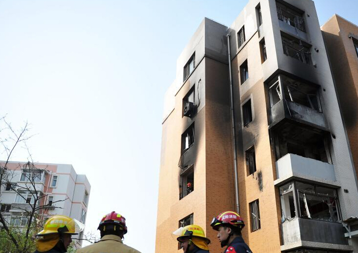 ����һ���¥����ú����ը �¶������ˡ�