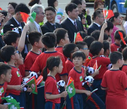 �����������ʹ���è�ִ�����ܵ����һ�ӭ��