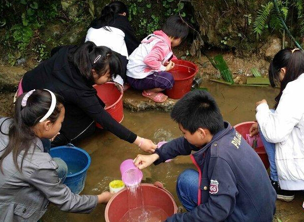 ��������������� ѧ��ɽ������ˮ��