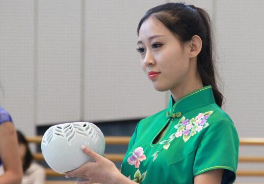 ������ģ�����մ�չ ڹ���й���ͳ֮����