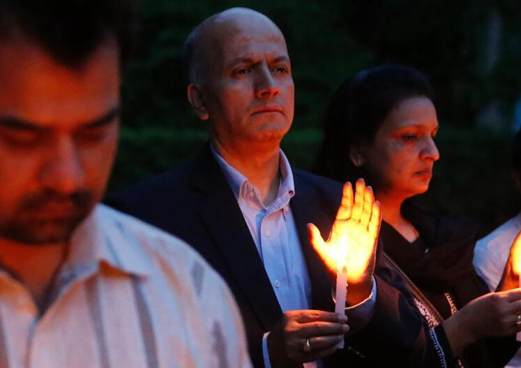 �ڻ��Ჴ����ӭ��ȼ�� Ϊ����ͬ��������