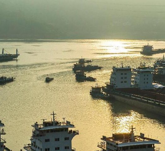 三峡水库水位消落至160米以下 为汛期抗洪做准备”