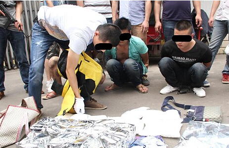 广西边境涉嫌武装贩毒家族团伙被端”