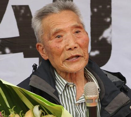 9Ѯ�ϱ����׽�����ս���¡�