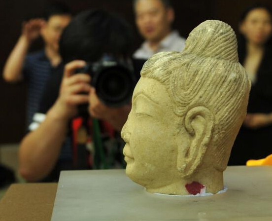 ǧ���ƴ���ʯ���׻ع顱