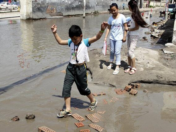 �ֵ�����ˮ������·�� Сѧ��ÿ����ˮ��ѧ��