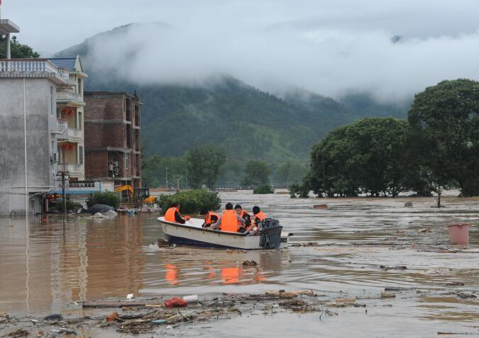 ������͡����ǿ������Ϯ ����һƬ����