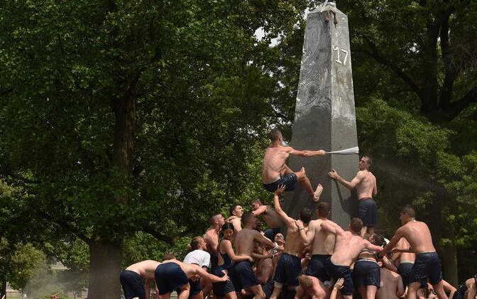 ������ѧԺ�ٰ��������ʽ ���гಲ�����ݡ�