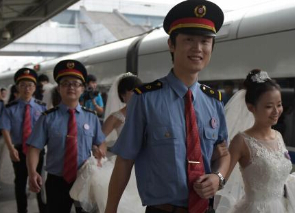 �ɶ�30����·����ǣ�֡��������񡱡�