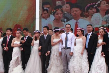 66������õ��԰���м������ ��õ�����ӡ�����ֵ��