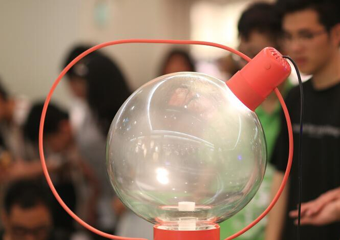 �Ͼ���У��ҵ����ҵ�����Ʒ��������չ��˼���롱