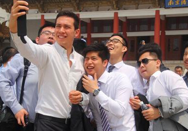 ���绪��ܳ������߽��Ͼ�����Ժ���ܡ�������ǧ�ꡱ��