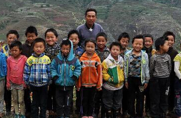 【图片故事】一师一校的坚守”