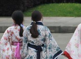 福建高校汉服毕业照致青春”