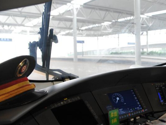 �ϸ������ٶ��������� 6��1�������������С�