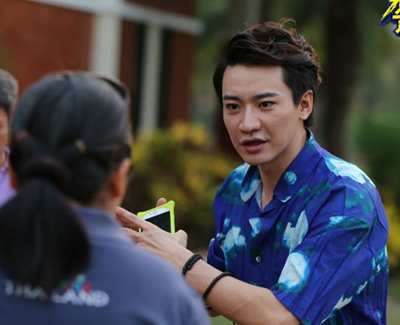 王弢“惹哭”刘璇 不靠谱新郎上演完美逆袭”