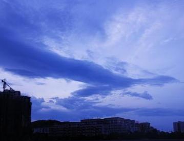 ���Ϲ����س�����ɫ������ơ� ��̬���桱