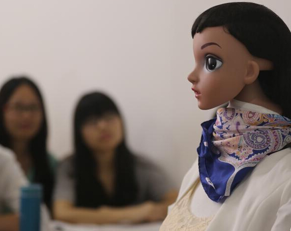 �����Ž�һ��У�֡���Ů�����ˡ����Ρ�