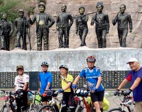 ����̫��ɽ����Ѱ�Ҹ������㼣֮����