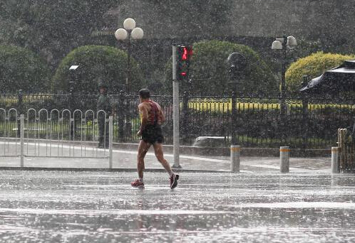 �������ֵ������ֶ�ʱǿ���� ����ð��ǰ�С�